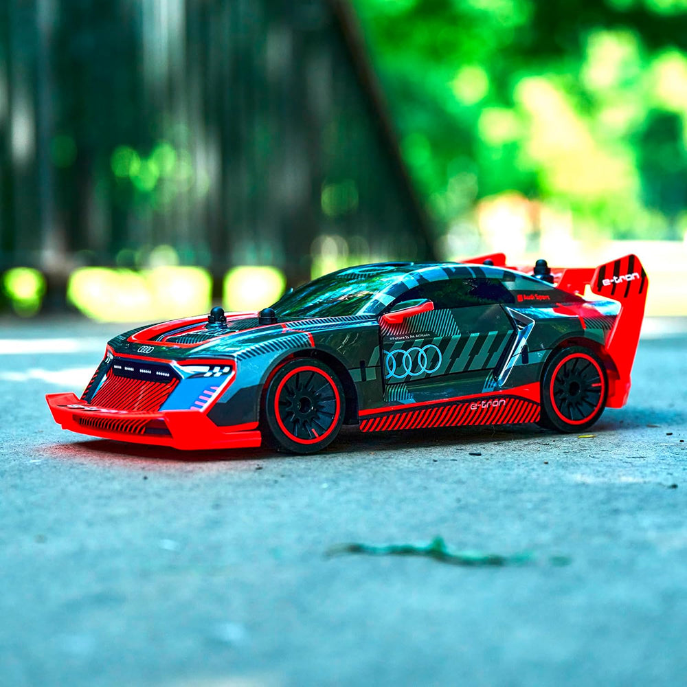 Dickie RC Audi S1 E-Tron Quattro Drift Car 1:16