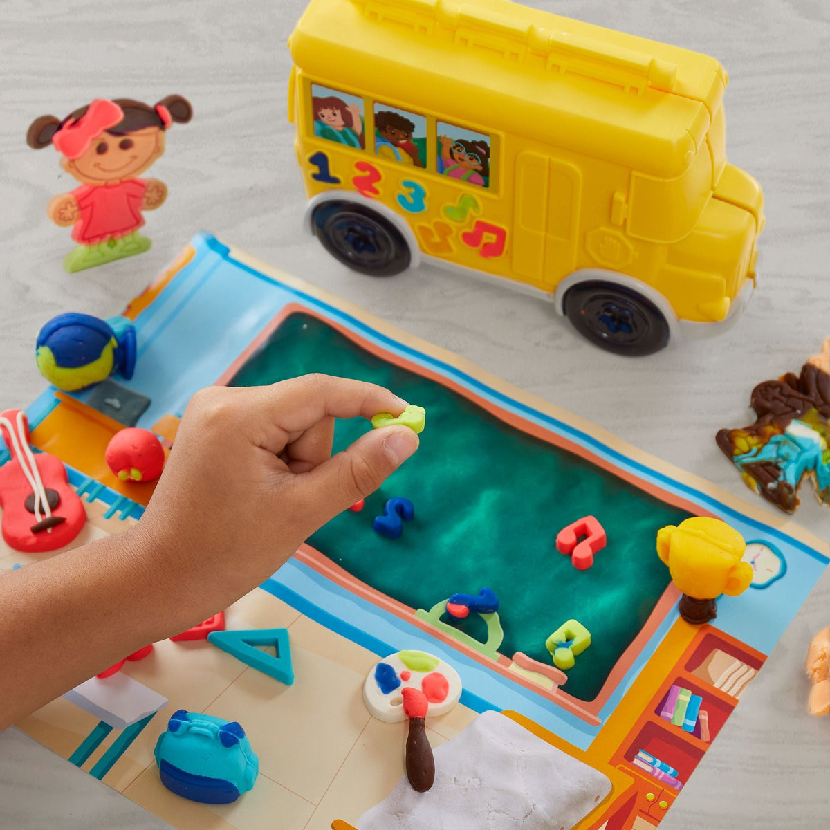 Play-Doh School Day Adventures Playset