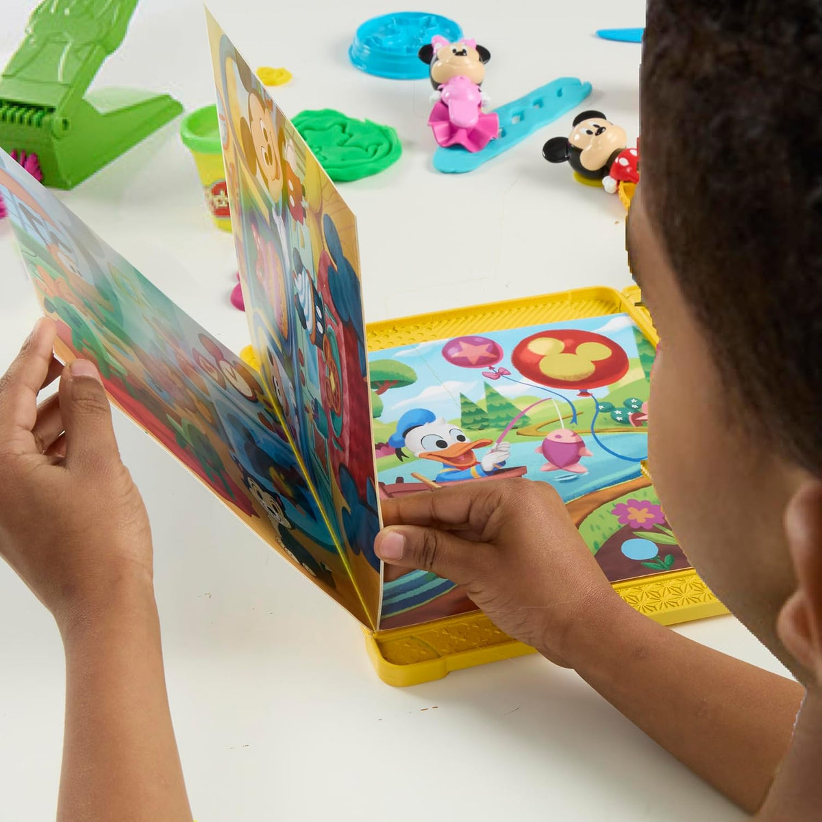 Play-Doh Disney Jr. Shape-a-Story Playset