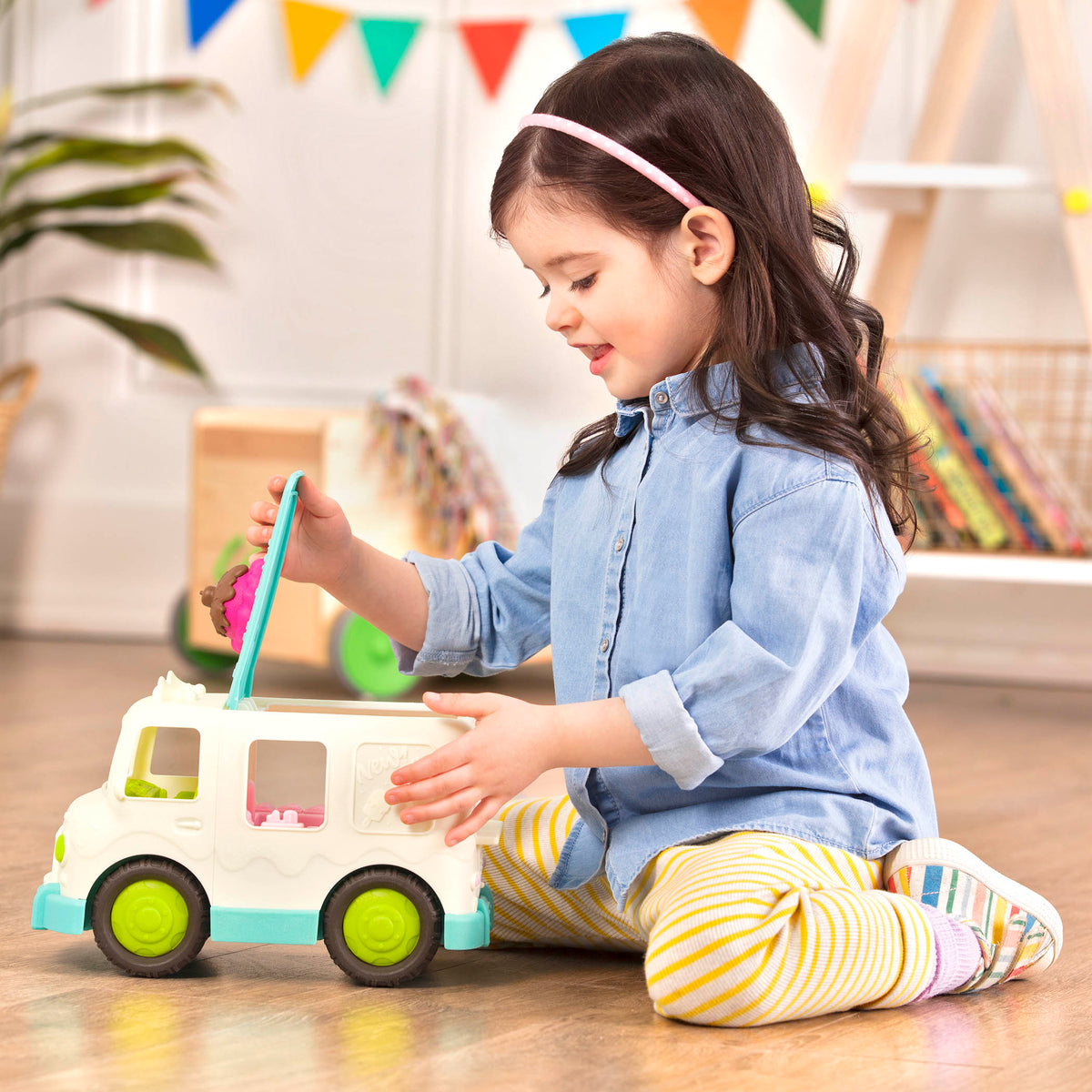 B. toys Happy Cruisers Ice Cream Truck