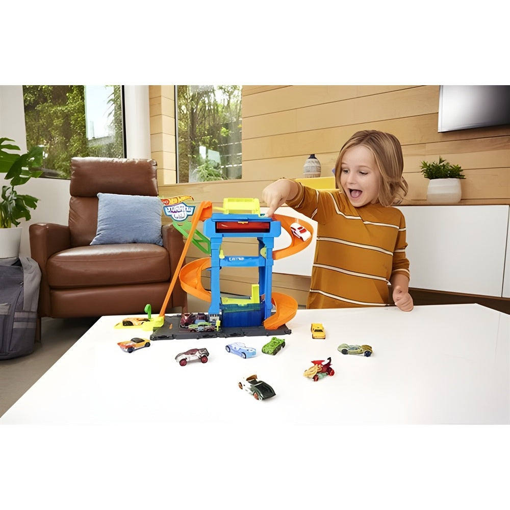 Hot Wheels City Tunnel Twist Car Wash Playset