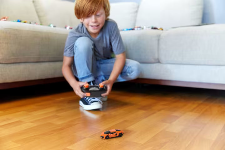 Hot Wheels RC Lamborghini Revuelto 1:64 Remote Control Car