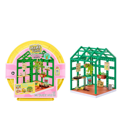 MGA's Miniverse Make It Mini Spaces Greenhouse Starter Pack