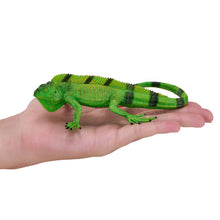 MOJO Wildlife XL Iguana Figure – Hand-Painted Reptile Model