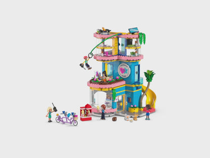 42689 Heartlake City Friends Club House